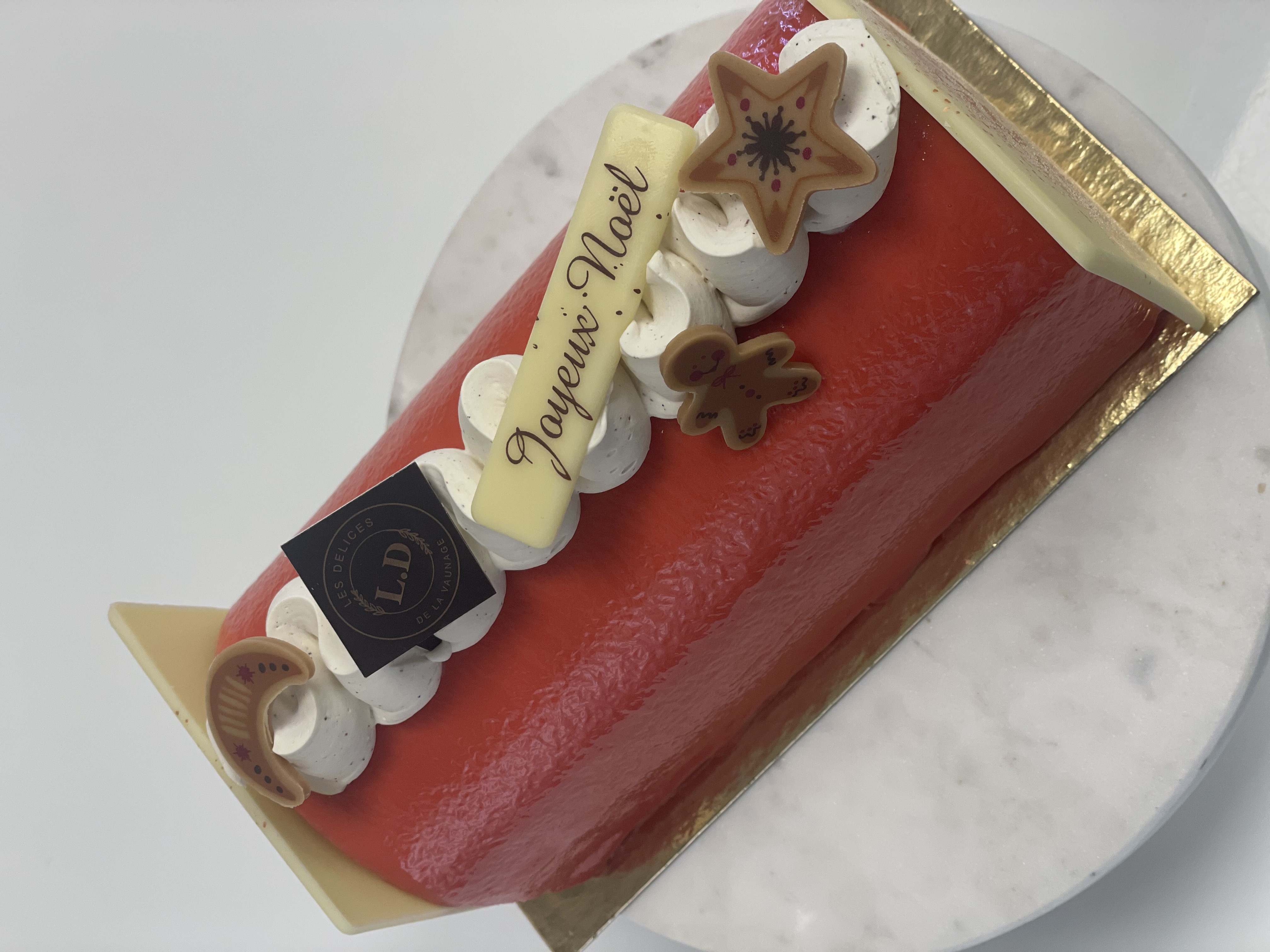 BÛCHE FRUITS ROUGES